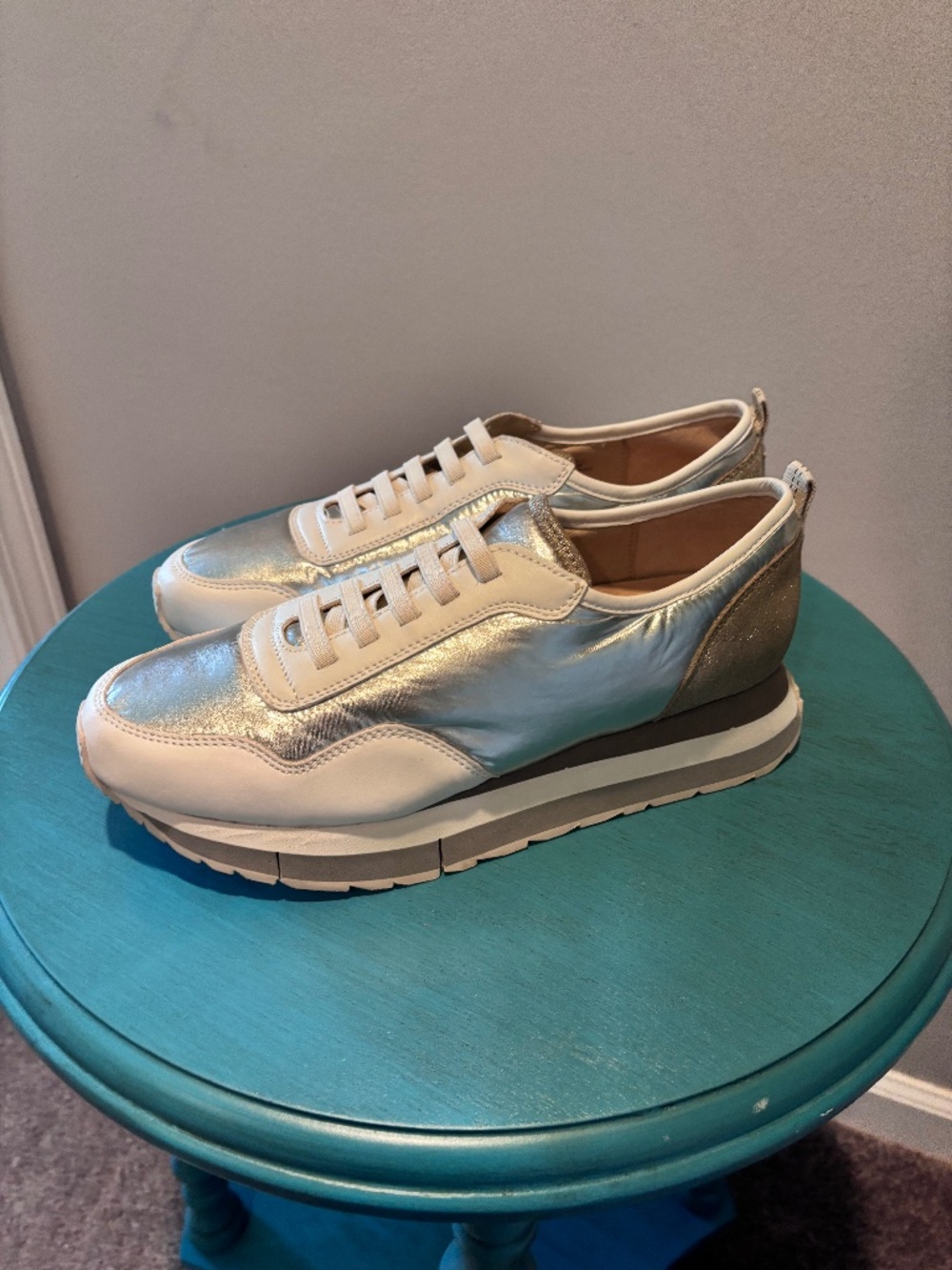Nakedfeet sneakers